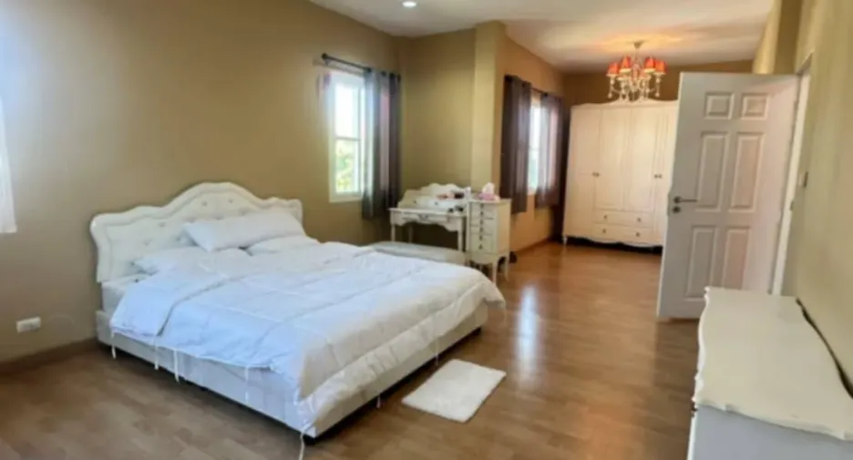 For rent 3 bedrooms house in San Sai, Chiang Mai