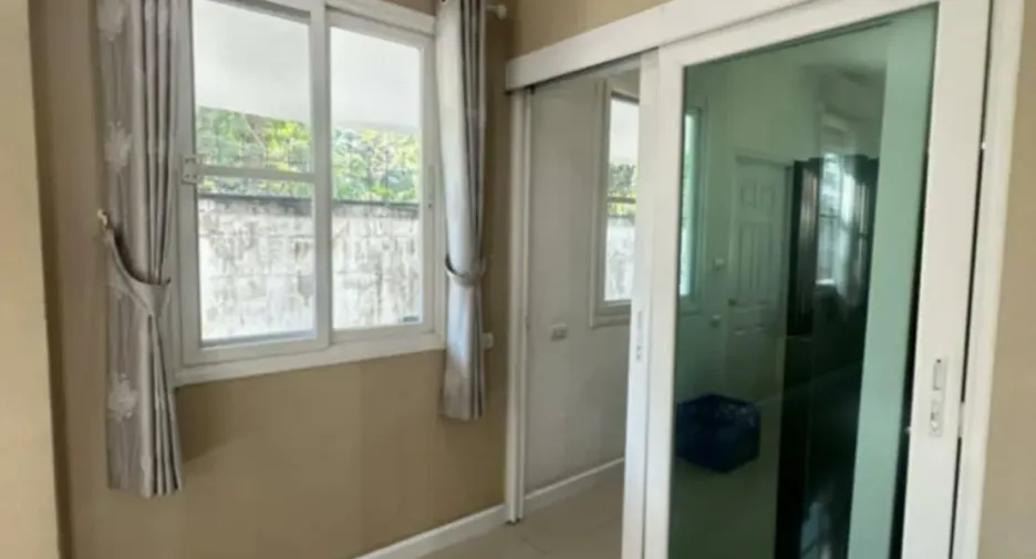 For rent 3 bedrooms house in San Sai, Chiang Mai