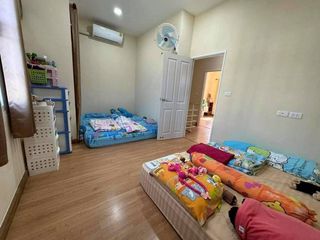 For sale 4 bedrooms townhouse in Bang Khae, Bangkok