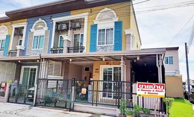 For sale 4 bedrooms townhouse in Bang Khae, Bangkok