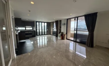 Wohnung zum Kauf mit 3 Zimmer in Watthana, Bangkok