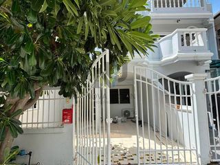 For sale 3 bedrooms townhouse in Bang Lamung, Chonburi