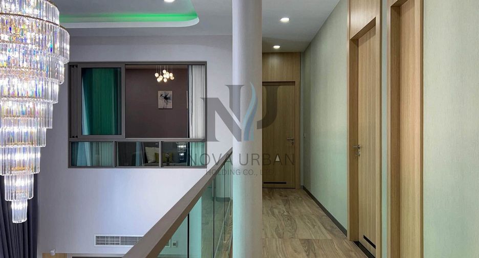 Villa en venta y en alquiler de 5 habitaciones en Bang Lamung, Chonburi