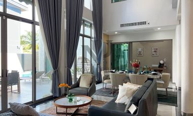 Villa en venta y en alquiler de 5 habitaciones en Bang Lamung, Chonburi
