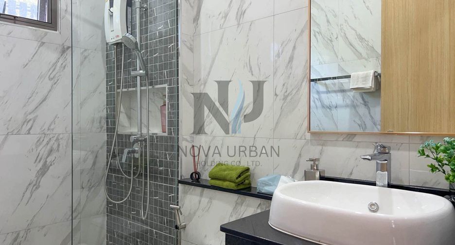Villa en venta y en alquiler de 5 habitaciones en Bang Lamung, Chonburi