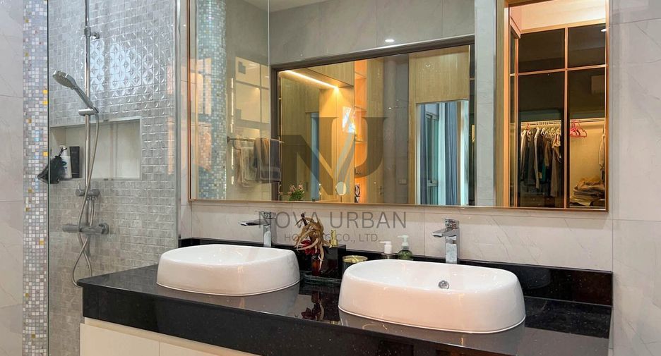 Villa en venta y en alquiler de 5 habitaciones en Bang Lamung, Chonburi