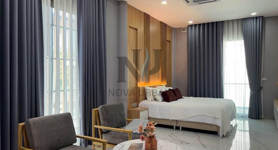 Villa en venta y en alquiler de 5 habitaciones en Bang Lamung, Chonburi