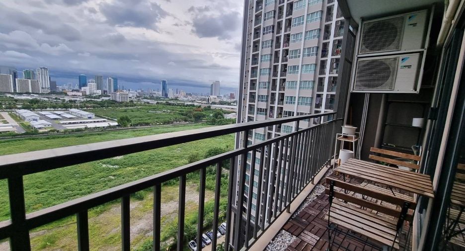 For sale 2 bedrooms condo in Huai Khwang, Bangkok