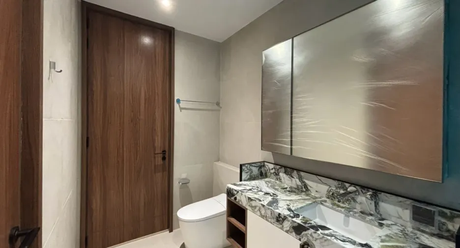 For sale and for rent 2 bedrooms condo in Sathon, Bangkok