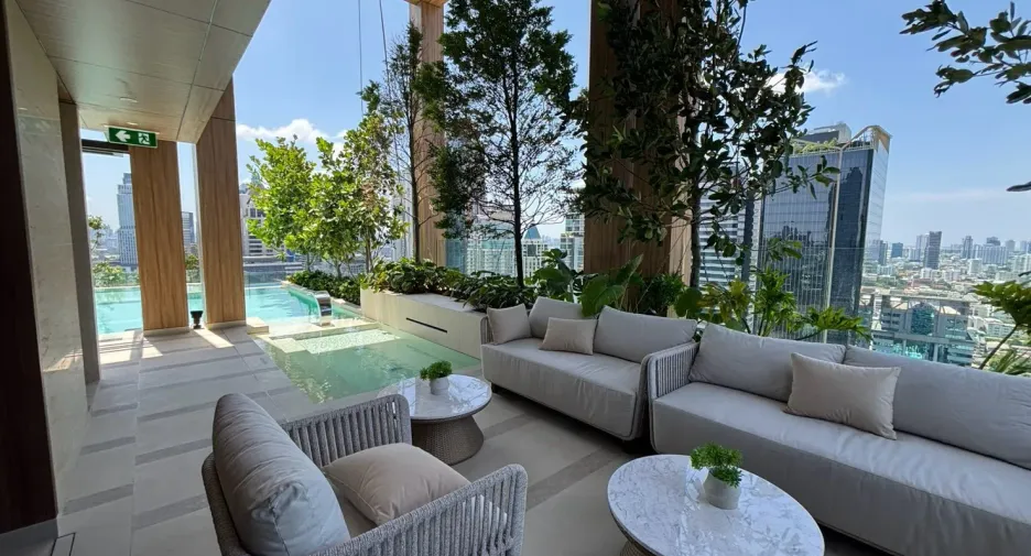 For sale and for rent 2 bedrooms condo in Sathon, Bangkok