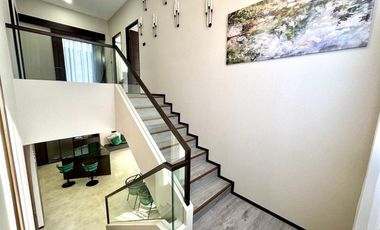 Villa zum Kauf mit 5 Zimmer in Bang Lamung, Chonburi