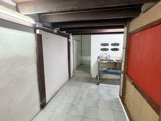 Аренда и продажа 5 спальни торговое помещение в Кхлонг Тоеи, Бангкок