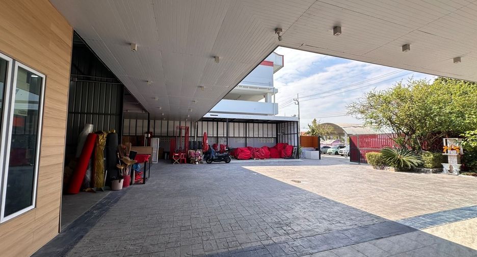 Casa en venta de 3 habitaciones en Taling Chan, Bangkok