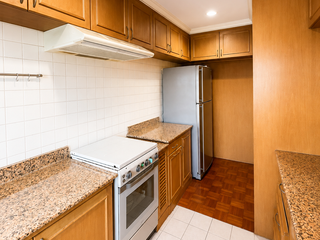 For sale 3 bedrooms condo in Yan Nawa, Bangkok