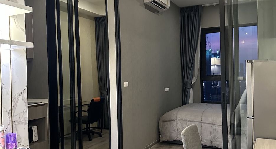 À louer 2 chambres condo à Watthana, Bangkok