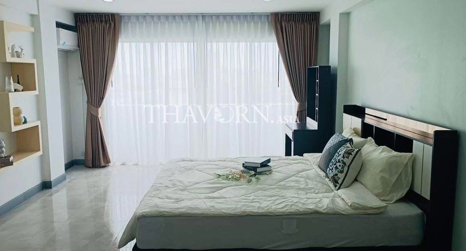 For sale 3 bedrooms condo in Jomtien, Pattaya