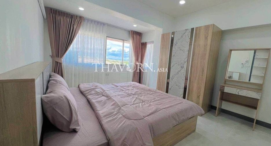 For sale 3 bedrooms condo in Jomtien, Pattaya