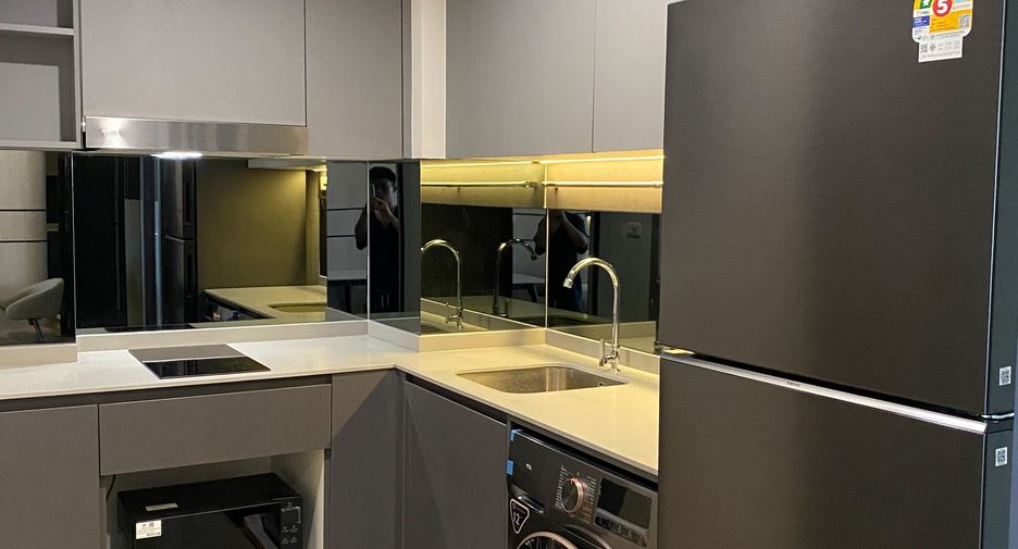 For rent 1 bed condo in Khlong Toei, Bangkok