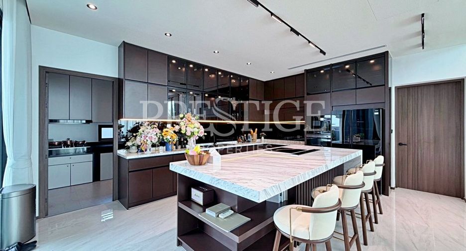 Haus zum Kauf mit 5 Zimmer in Bang Lamung, Chonburi