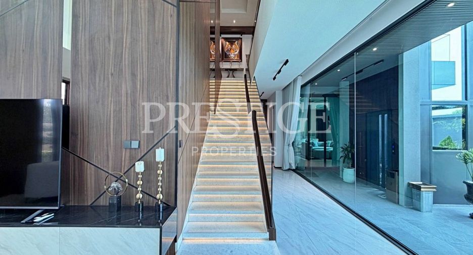 Haus zum Kauf mit 5 Zimmer in Bang Lamung, Chonburi