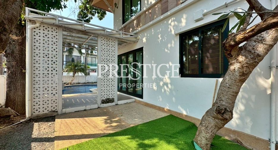 For rent 4 bedrooms house in Bang Lamung, Chonburi