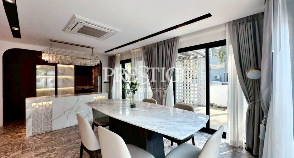 For rent 4 bedrooms house in Bang Lamung, Chonburi