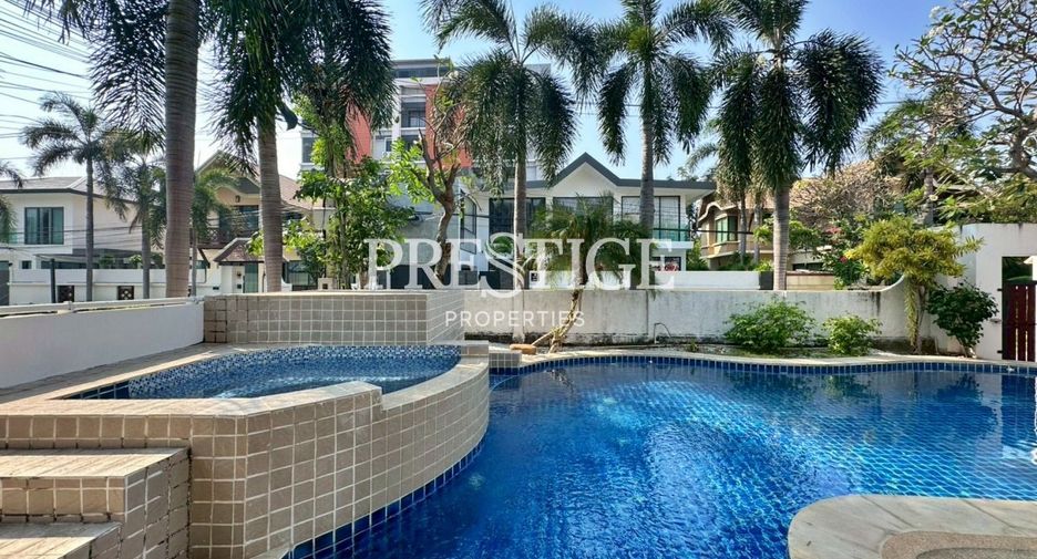 For rent 4 bedrooms house in Bang Lamung, Chonburi