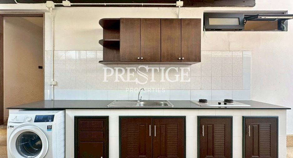 For rent 4 bedrooms house in Bang Lamung, Chonburi