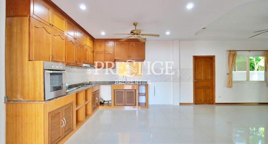ให้เช่า 5 ห้องนอน บ้านเดี่ยว ใน บางละมุง, ชลบุรี