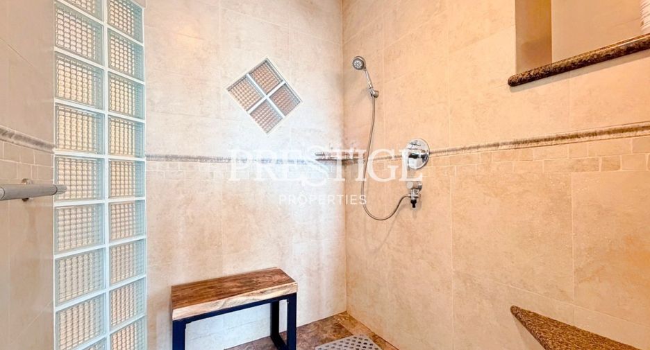 Wohnung zum Kauf und zur Miete mit 1 Zimmer in Bang Lamung, Chonburi