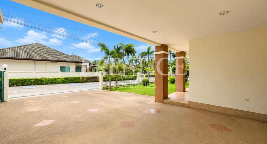 For rent 3 bedrooms house in Bang Lamung, Chonburi