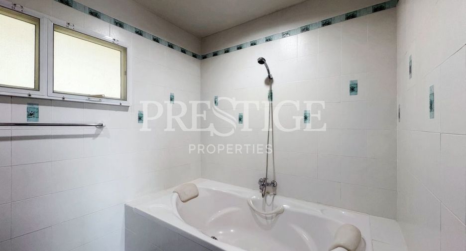 For rent 3 bedrooms house in Bang Lamung, Chonburi