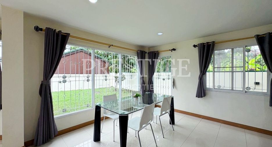 For rent 3 bedrooms house in Bang Lamung, Chonburi