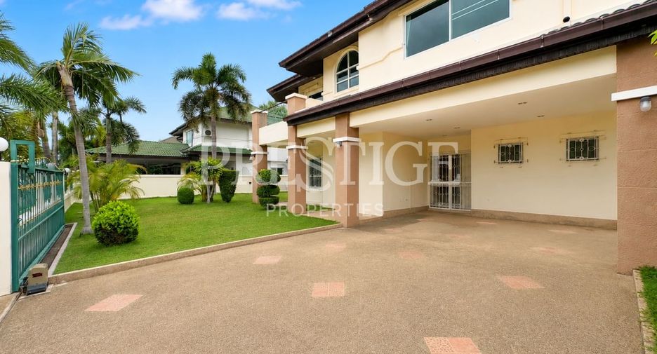 For rent 3 bedrooms house in Bang Lamung, Chonburi