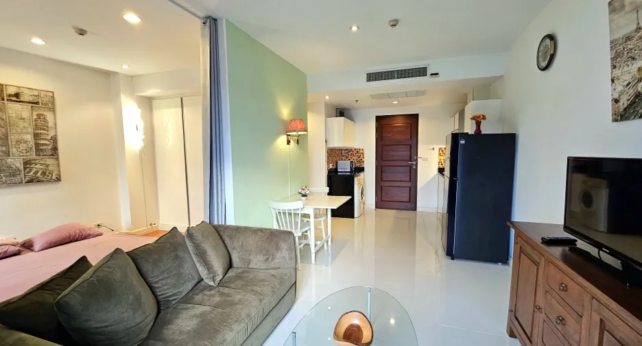 Condo en alquiler y en venta de 1 habitaciones en Bang Lamung, Chonburi