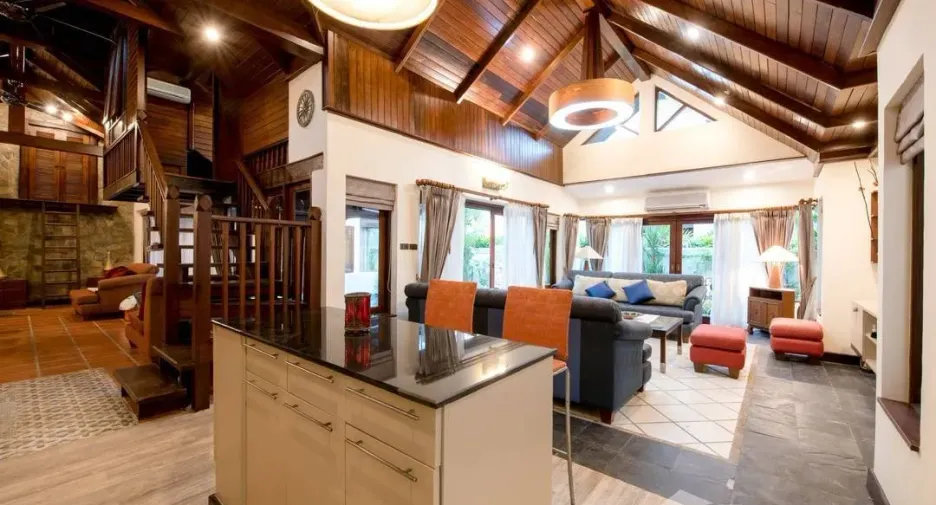 For rent 3 bedrooms villa in Bang Lamung, Chonburi
