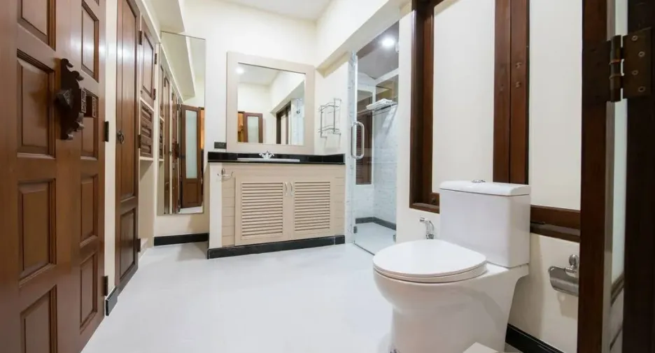 For rent 3 bedrooms villa in Bang Lamung, Chonburi