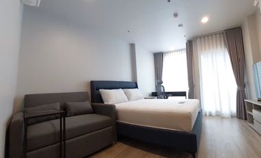 For rent studio condo in Khlong Toei, Bangkok