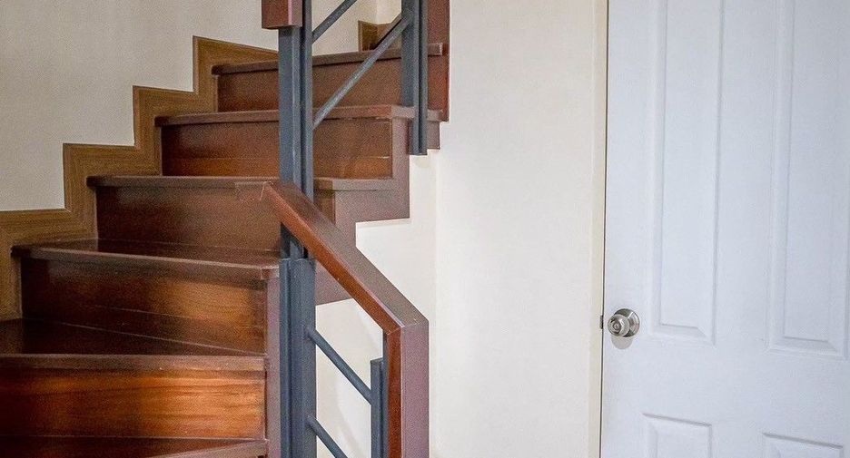 For rent 3 bedrooms townhouse in Mueang Chiang Mai, Chiang Mai