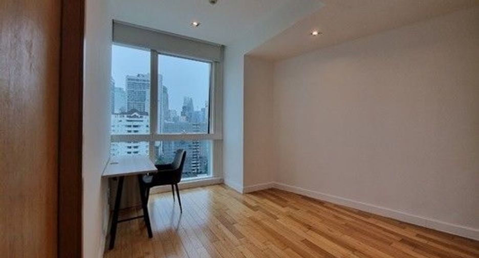 Condo en alquiler de 2 habitaciones en Khlong Toei, Bangkok