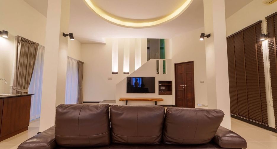 For rent 4 bedrooms villa in Mueang Phuket, Phuket