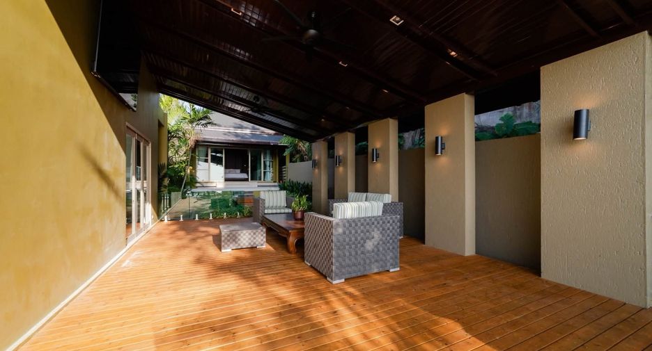 For rent 4 bedrooms villa in Mueang Phuket, Phuket