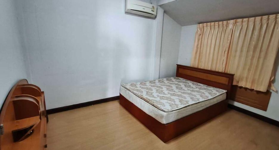 For rent 4 bedrooms house in Doi Saket, Chiang Mai