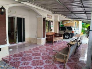 For rent 4 bedrooms house in Doi Saket, Chiang Mai