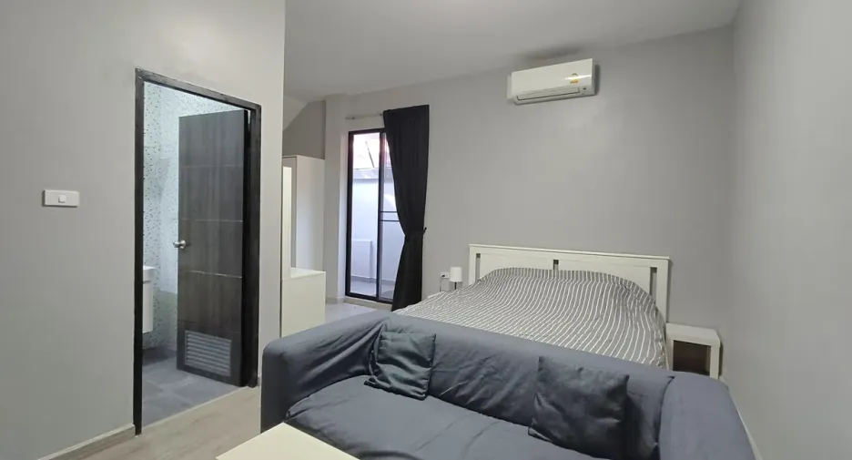 For rent 4 bedrooms house in Bang Lamung, Chonburi