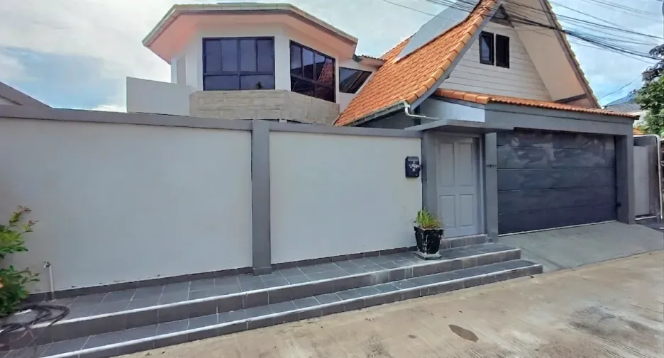 For rent 4 bedrooms house in Bang Lamung, Chonburi