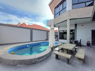 For Rent 4 Bedroom House In Bang Lamung, Chonburi