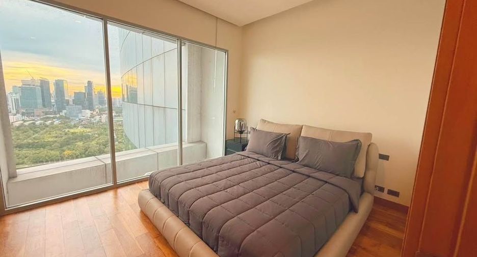 Condo en alquiler de 4 habitaciones en Khlong Toei, Bangkok