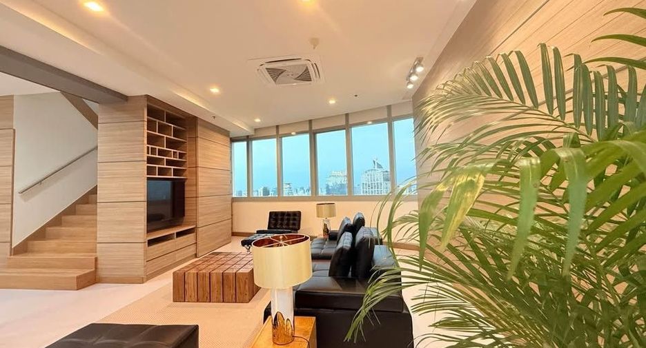 Condo en alquiler de 4 habitaciones en Khlong Toei, Bangkok