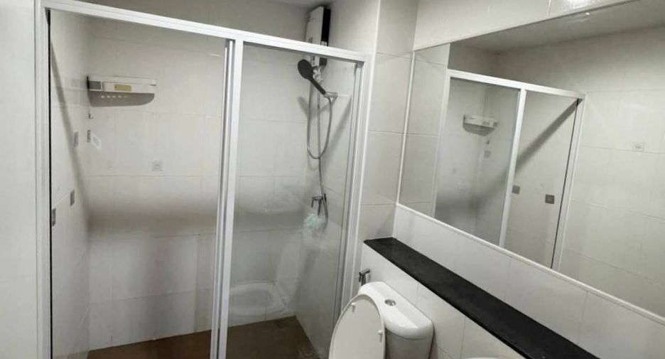 For rent studio condo in Phra Khanong, Bangkok